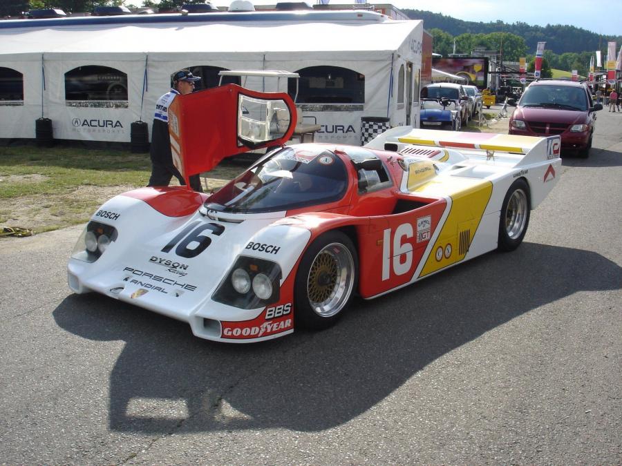  Porsche 962 C 1985 года  (фото 1 из 14)